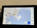 いまや必須装備「ナビゲーション」搭載!知らない場所に、スイスイッとドライブ。なんて便利な機能でしょうか?もう、これなしではハンドルを握れませんね!でも、運転中の操作は危険ですのでご注意ですね♪