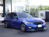 BMW在庫保有台数常時100台以上!ご来店の際はBMW本店(厚木市下荻野140-1)にご来店ください!弊社自慢の全天候型ショールーム!BMW在庫保有台数常時100台以上ございます!