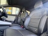 助手席とても綺麗な状態となっております。