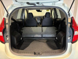 リヤシートを倒した状態です☆荷物もたくさん載せられます♪