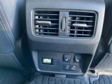 後席オートエアコン・シートヒーター