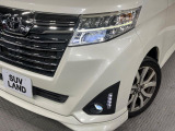 【LEDヘッドライト】悪天候や夜間走行時も良好な視界を確保し安心して運転できる高輝度LEDヘッドライトを装備!点灯速度が早く、消費電力も抑えられています。