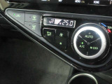 エアコンはオートエアコンになっています。