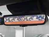 【デジタルインナーミラー】後席の大きな荷物や同乗者で後方が確認しづらい時でも安心!カメラが撮影した車両後方の映像をルームミラー内に表示。クリアな視界で状況の確認が可能です!