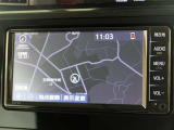 純正ナビを装備。タッチパネル式で使いやすく、お出かけもラクラクです。