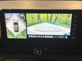 【アラウンドビューモニター】専用のカメラにより、上から見下ろしたような視点で360度クルマの周囲を確認することができます☆死角部分も確認しやすく、狭い場所での切り返しや駐車もスムーズに行えます。