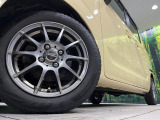 【14インチアルミホイール】外観にマッチしたアルミホイールを装着しております。各種アルミホイールや、スタッドレスタイヤも取扱いしております。是非ご相談ください♪