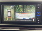 【パノラマモニター】専用のカメラにより、上から見下ろしたような視点で360度クルマの周囲を確認することができます☆縦列駐車や幅寄せ時に活躍してくれます♪