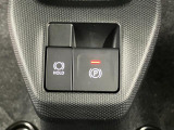 【電動パーキングブレーキ+オートブレーキホールド機能】 指先だけで簡単に操作が可能なパーキングブレーキ、スイッチを押すとブレーキペダルから足を離してもブレーキを保持できるオートブレーキホールド搭載。