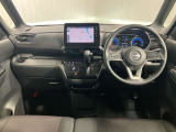 上下左右に広い死角の少ない視界と、遠くまで見渡せる高いアイポイントにより安心して運転できます!