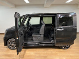 大阪ダイハツ販売(株)U-CAR八尾 072-990-2990までご連絡お待ちしております☆ お気軽にお問い合わせください!店頭へのご来店もスタッフ一同お待ちしております!