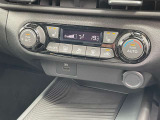 運転席、助手席とシートヒーターが装備されております。