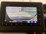 バックモニター付きで、車庫入れやバック時の後方確認をサポート。