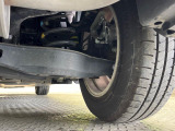 お車を安心してお乗りいただく為には、足回りの定期点検が欠かせません。サービスサポート(有償保証)では無料点検もご提供しており、安心のカーライフをお過ごしいただけるサポート体制が整っています。