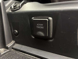 助手席の足元にAC100V/1500W電源があります。