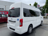 NV350キャラバン  2.5 チェアキャブ 車いす2名仕様