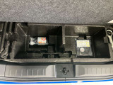 【ラゲッジルーム】実用性に優れた二段式ラゲッジル-ムでお荷物を別々に収納が可能♪♪