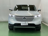 LEDヘッドライトを装備しています。LEDヘッドライトはとても明るく、雨の日や夜間走行も安全・安心です。オートライトコントロール付きで周囲の明るさに応じて自動で点灯・消灯します