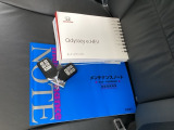 メンテナンスノート【整備記録簿】、取説も揃っています。スマートキーはバッグなどにしまったままボタン操作でエンジンの始動・停止ができて大変便利です。