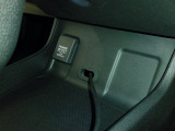12V電源ソケットを設置しております。周辺機器の充電にご利用頂けます。