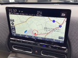 11.4インチインターナビ付きです!!目的地までの適切なルート案内や、お天気、お得なイベント案内などを受け取って頂けます!!