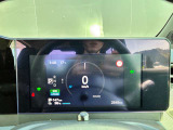 メーター内のカラーディスプレイには運転をサポートするさまざまな情報を表示します☆