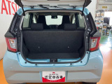 簡単な荷物が載せられるトランクルーム