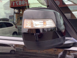 オシャレさと視認性を兼ね備えたLEDミラーウインカー♪