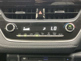 オートエアコンは温度を設定するだけで、自動で風量などを設定してくれます。運転しながら操作も必要ないので、安全性も向上します。
