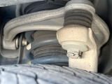 お車を安心してお乗りいただく為には、足回りの定期点検が欠かせません。サービスサポート(有償保証)では無料点検もご提供しており、安心のカーライフをお過ごしいただけるサポート体制が整っています。