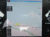 長距離ドライブも安心のナビ付です。