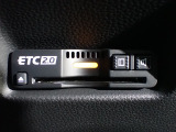 デザインスッキリのビルトイン『ETC』!高速道路の特典はもちろん、キャッシュレスなので料金所では徐行するだけで通過可能です!