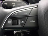 各操作スイッチなどもハンドルから手を放すことなく操作可能で安全運転に支援いたします!