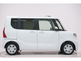 県内13店舗にて常時500台以上ダイハツ車を展示中です。見て、触って、納得のいく一台をぜひ見つけてください。