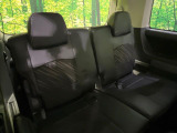 3列目シートはもちろん状態良好☆大人でもゆったりと座って頂けますので、大人数でのお出かけもラクラクです♪ご家族で、気の知れた仲間で、ドライブに行くのが楽しみですね♪