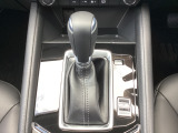 アクセルペダルを踏み込む量や速さに応じて変速パターンをし、人馬一体の運転感覚を発揮してくれる6速オートマ!