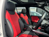 当社専門スタッフによる車のクリーニング済車です。シートやカーペットも除菌、抗菌加工済みです。