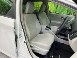 運転席シート廻りは使用感も少なく、良好な状態となっています。丁寧に使われていたことがよくわかりますね。