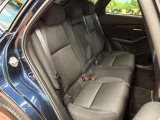 後部座席も気になるようなキズ・汚れやへたり等、大きなダメージはなく、良好な状態です。