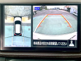 空から車を見たような「アラウンドビューモニター」!車の周りが一目で確認できるので、小さなお子様や障害物があっても安心して乗ることができます。