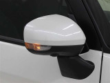 サイドターンランプ付きドアミラーです。