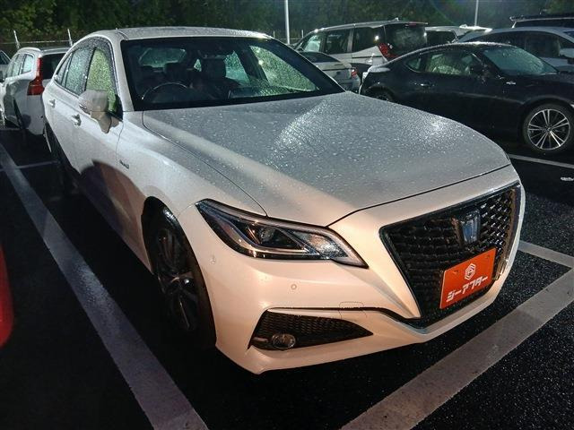 クラウン ハイブリッド 2.5 S Cパッケージ 禁煙車 純正ナビ フルセグTV