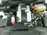 エンジンルームとなります。オイル漏れや汚損なども無く、とても綺麗な状態です。もちろんエンジンも快調ですよ。