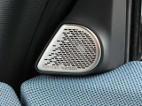 アメリカのオーディオブランドであるharman/kardon製スピーカーシステム搭載!