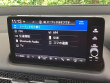 ナビ機能だけでなく、フルセグ、Bluetoothなどのオーディオ機能がついています!