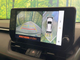 【パノラミックビューモニター】専用のカメラにより、上から見下ろしたような視点で360度クルマの周囲を確認することができます☆死角部分も確認しやすく、狭い場所での切り返しや駐車もスムーズに行えます。