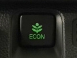 ★ECONスイッチ★ エコドライブを加速しよう!スイッチをONにすると、運転の仕方によるロスを抑え込み燃費をよくするようクルマが頑張ります(*^ー^*)燃費向上にチャレンジ♪