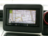 社外品の地デジTV対応のメモリーナビです。遠出や初めての場所でも安心ですね。