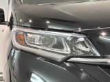 LEDヘッドライトは、点灯の瞬間から最大光量を発揮し、突然暗くなるトンネルなどでの安定感を高めます。