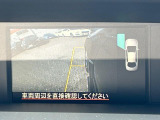 【サイドカメラ】停車・駐車時に死角になりがちな運転席から見えづらい部分の障害物を確認できます!雨天時や夜間などは特に活躍してくれるアイテムです。